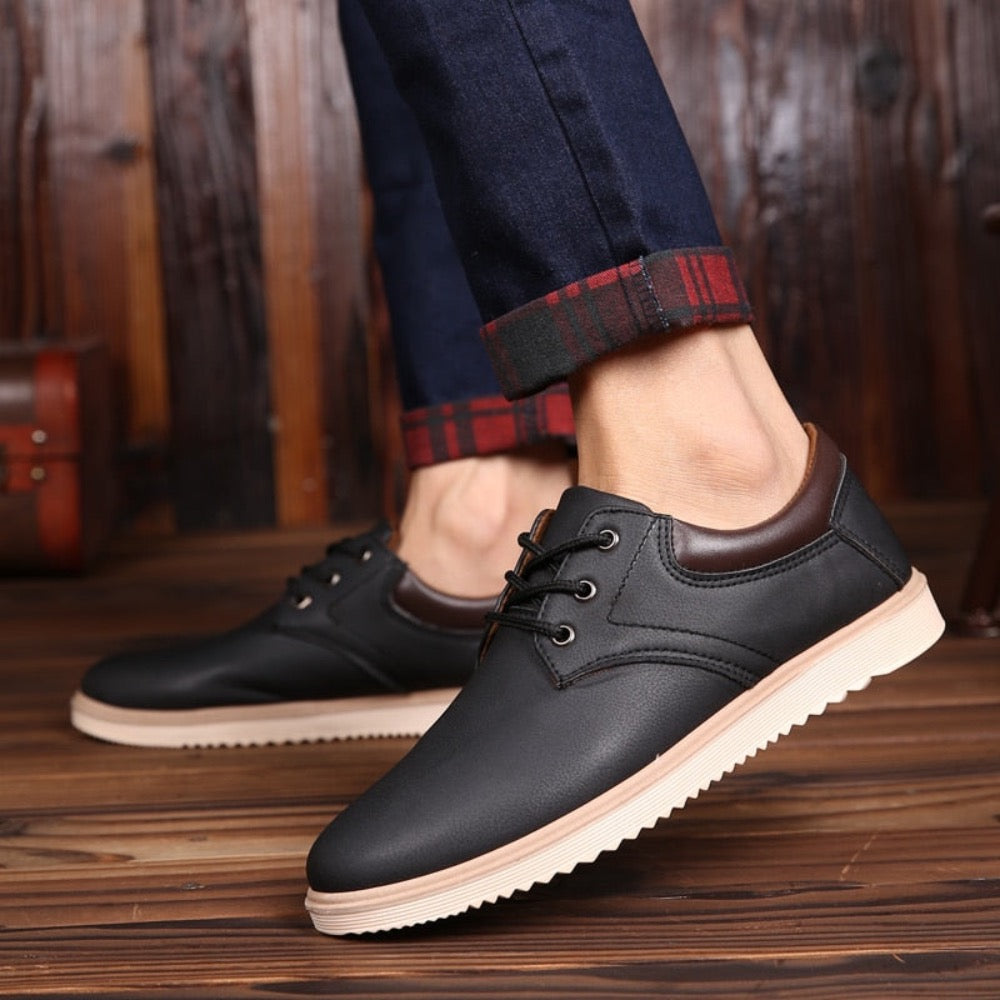 Casual Lace-Up Shoes | Lightweight | Sleek and Comfortable